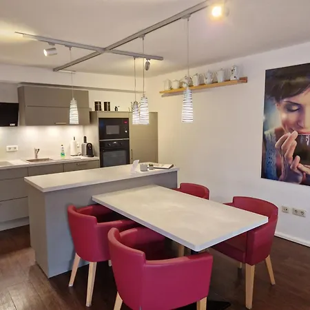 Appartement Zum Alten Cafe Neustadt