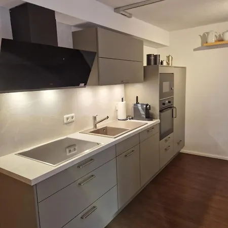 Zum Alten Cafe Appartement *