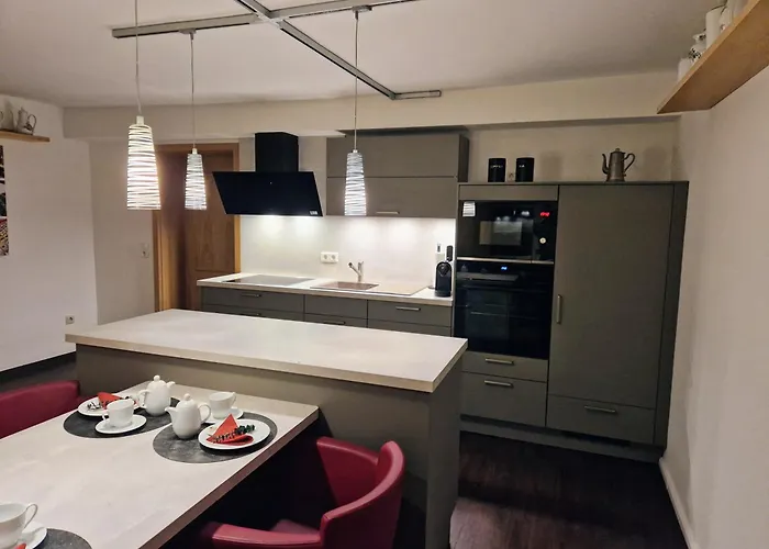 Zum Alten Cafe Appartement *